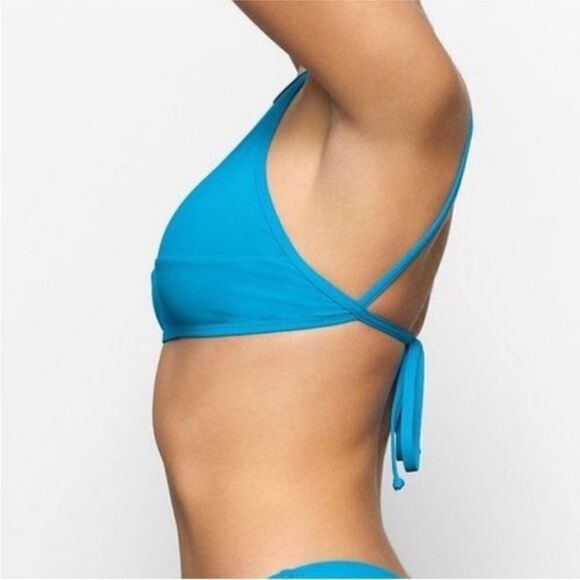 SKIMS NWT High Neck Bikini Top in Turquoise size S - Picture 4 of 7